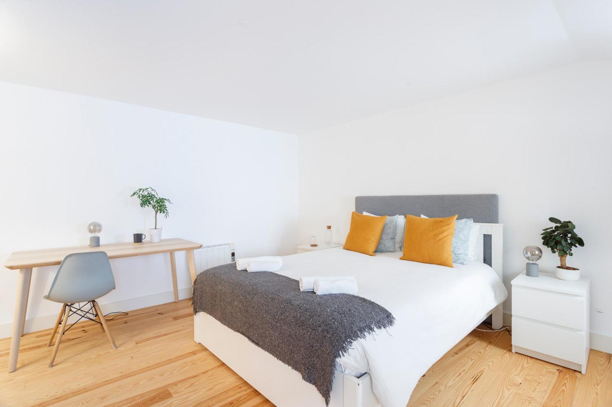 Suite In Cozy Apartment In Chiado In Shared House Lisboa Екстериор снимка