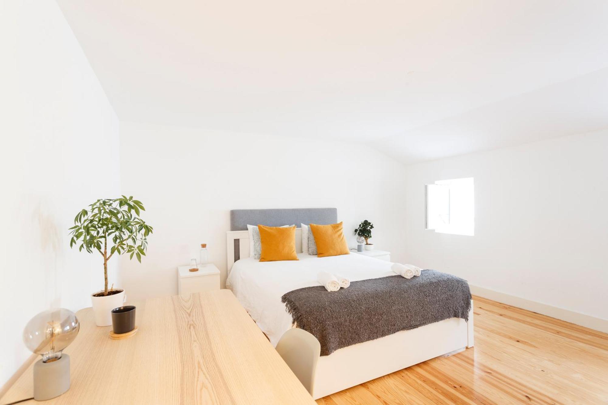 Suite In Cozy Apartment In Chiado In Shared House Lisboa Екстериор снимка