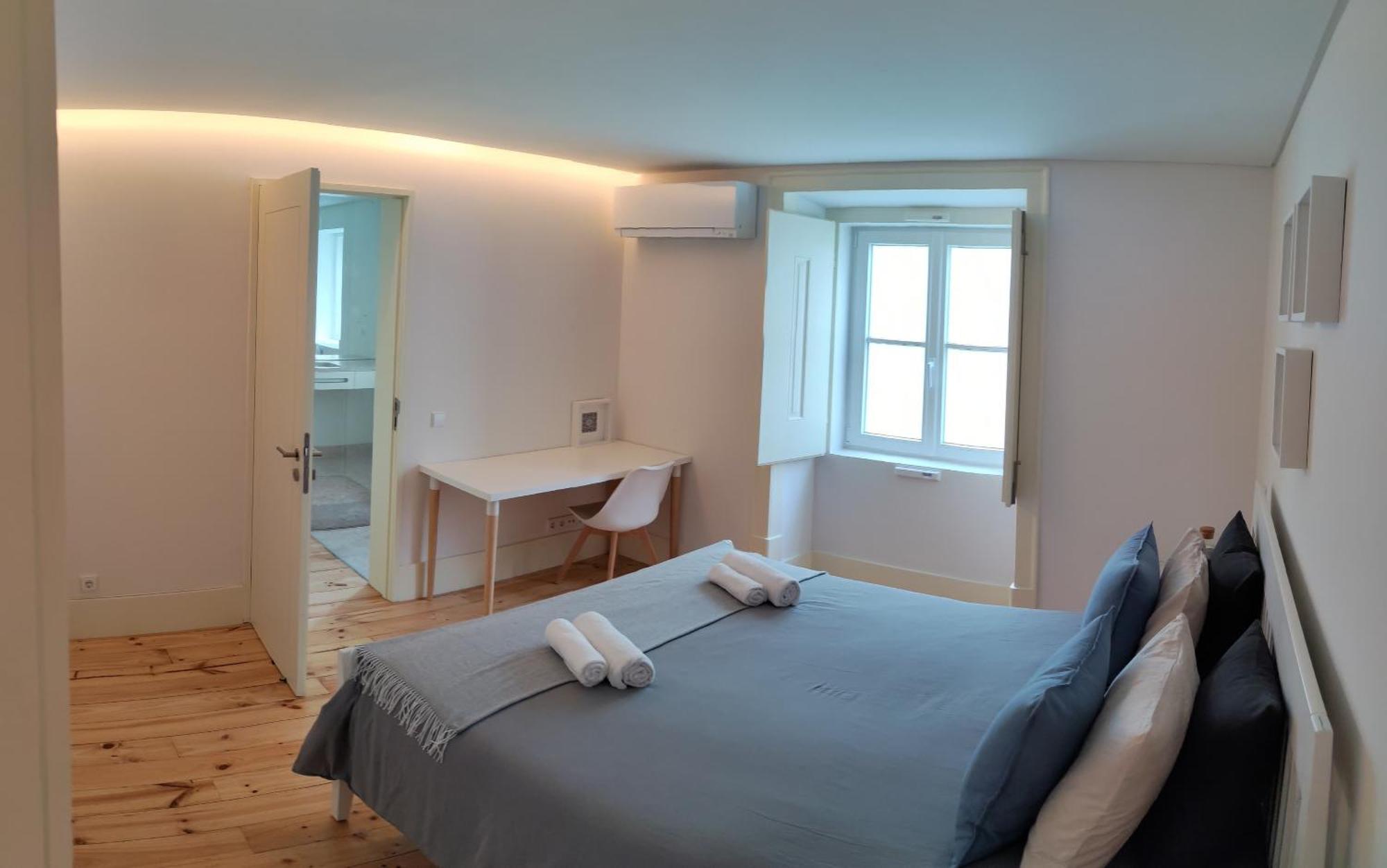 Suite In Cozy Apartment In Chiado In Shared House Lisboa Екстериор снимка
